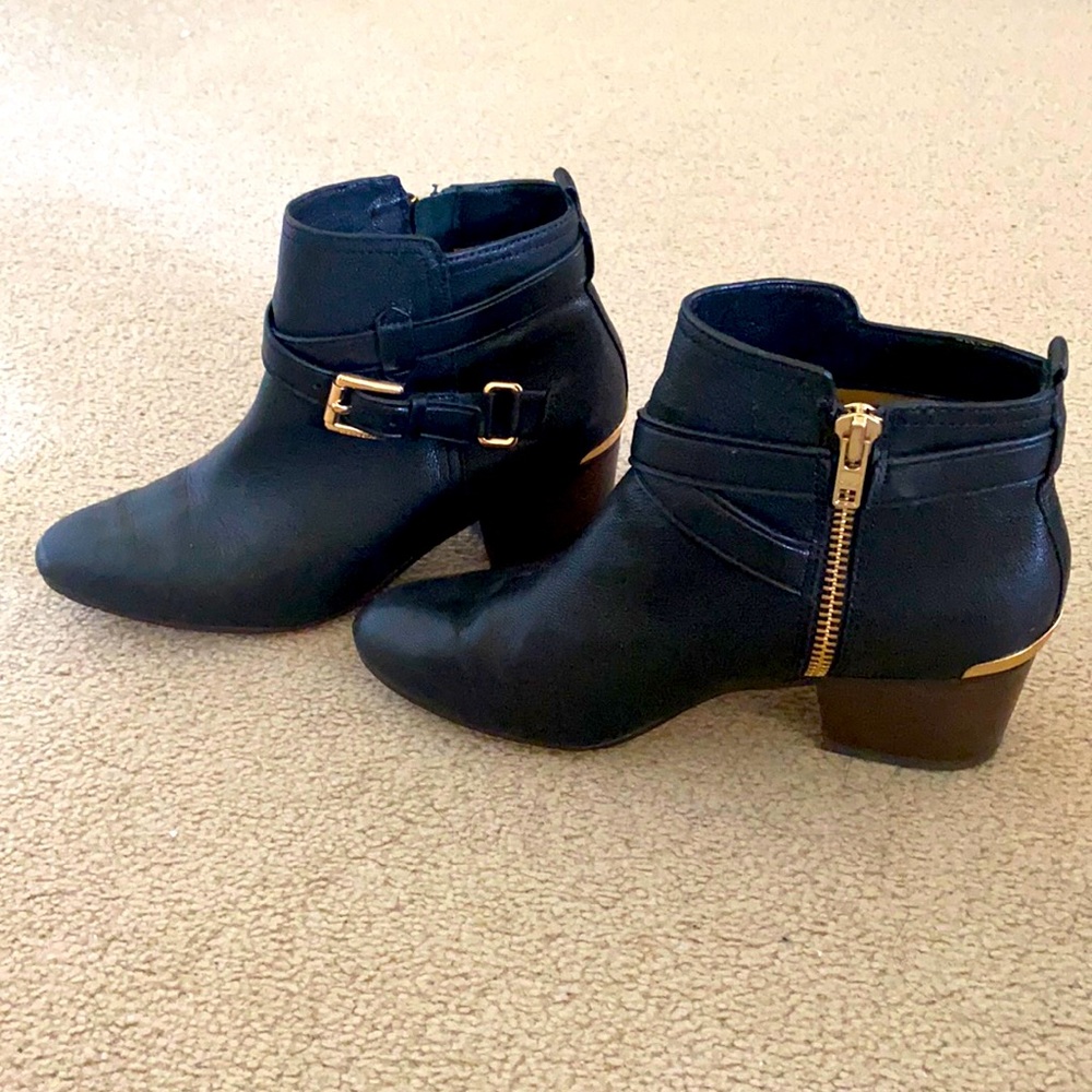 Coach black leather ankle boots size 6